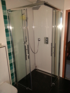 Badezimmer 10 Dusche Acrylglas